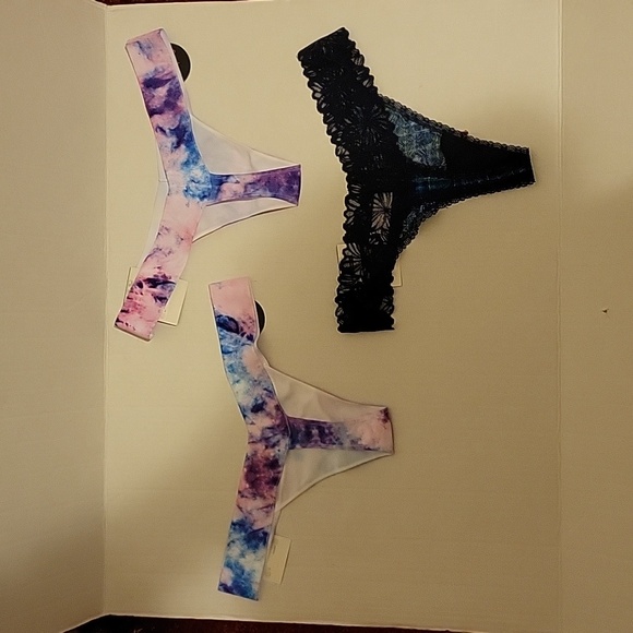 NWT: 3 NOBO  Thongs - Picture 2 of 4